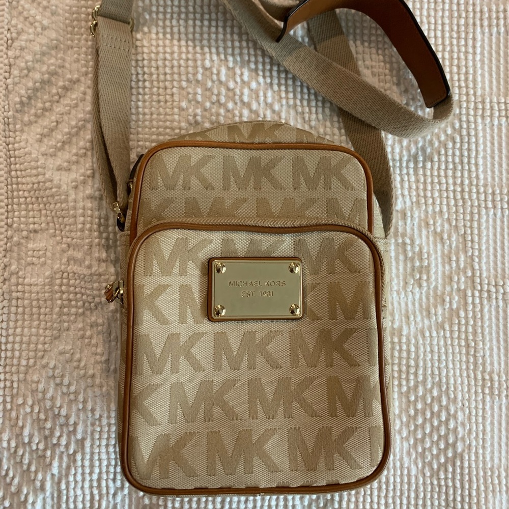 Michael Kors crossbody